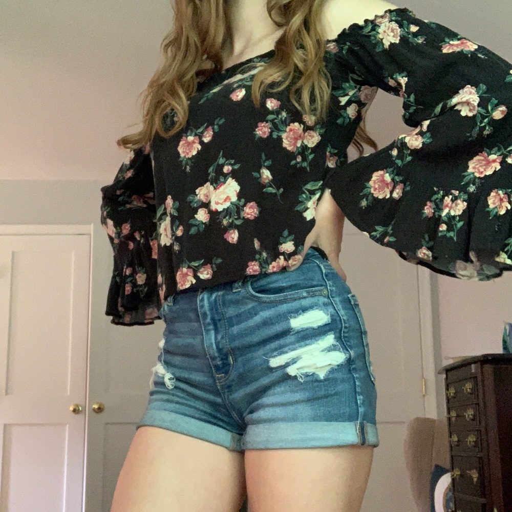 cold shoulder floral top